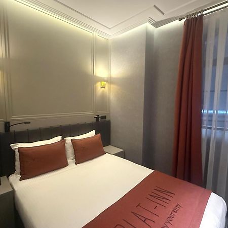 Plat Inn Hotel Taksim Istanboel Buitenkant foto