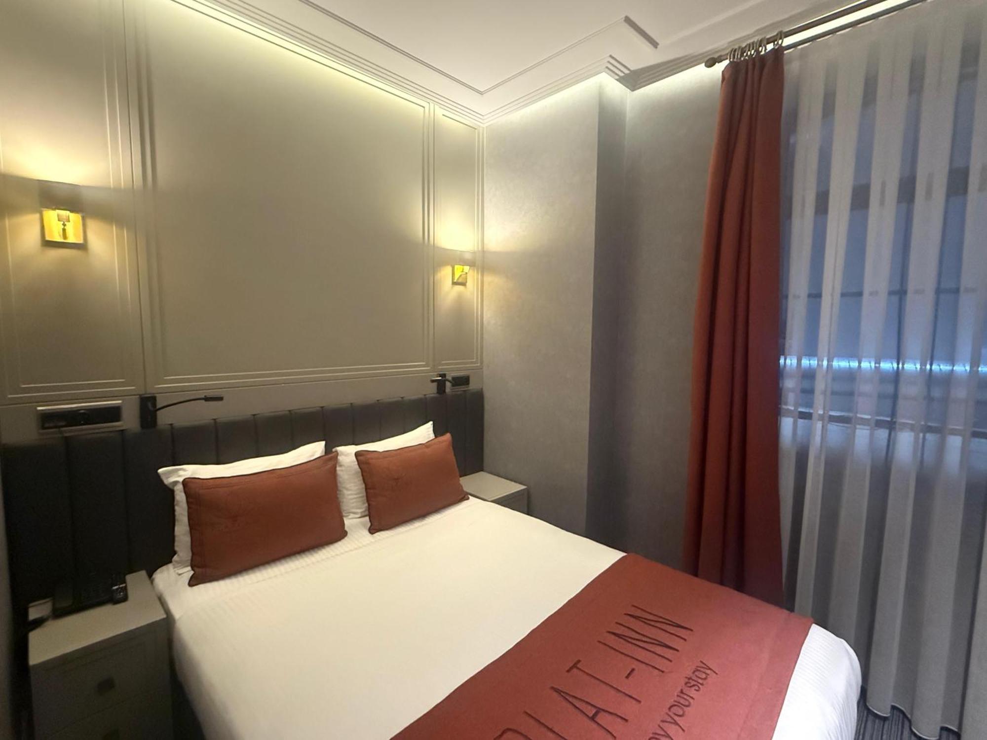 Plat Inn Hotel Taksim Istanboel Buitenkant foto